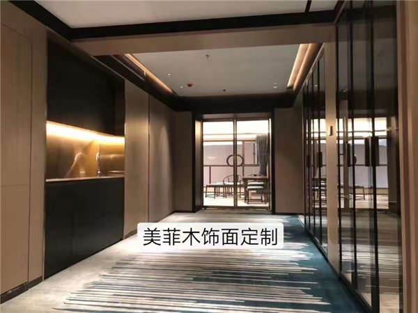 裝修設計中運用木飾面的實例有哪些？